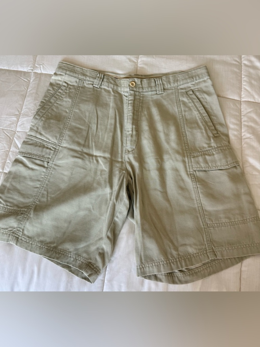Tommy Bahama men’s khaki preppy shorts cotton Tencel lightweight comfortable 36